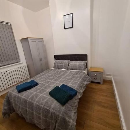 Luxury One Bedroom Flat Londen Buitenkant foto